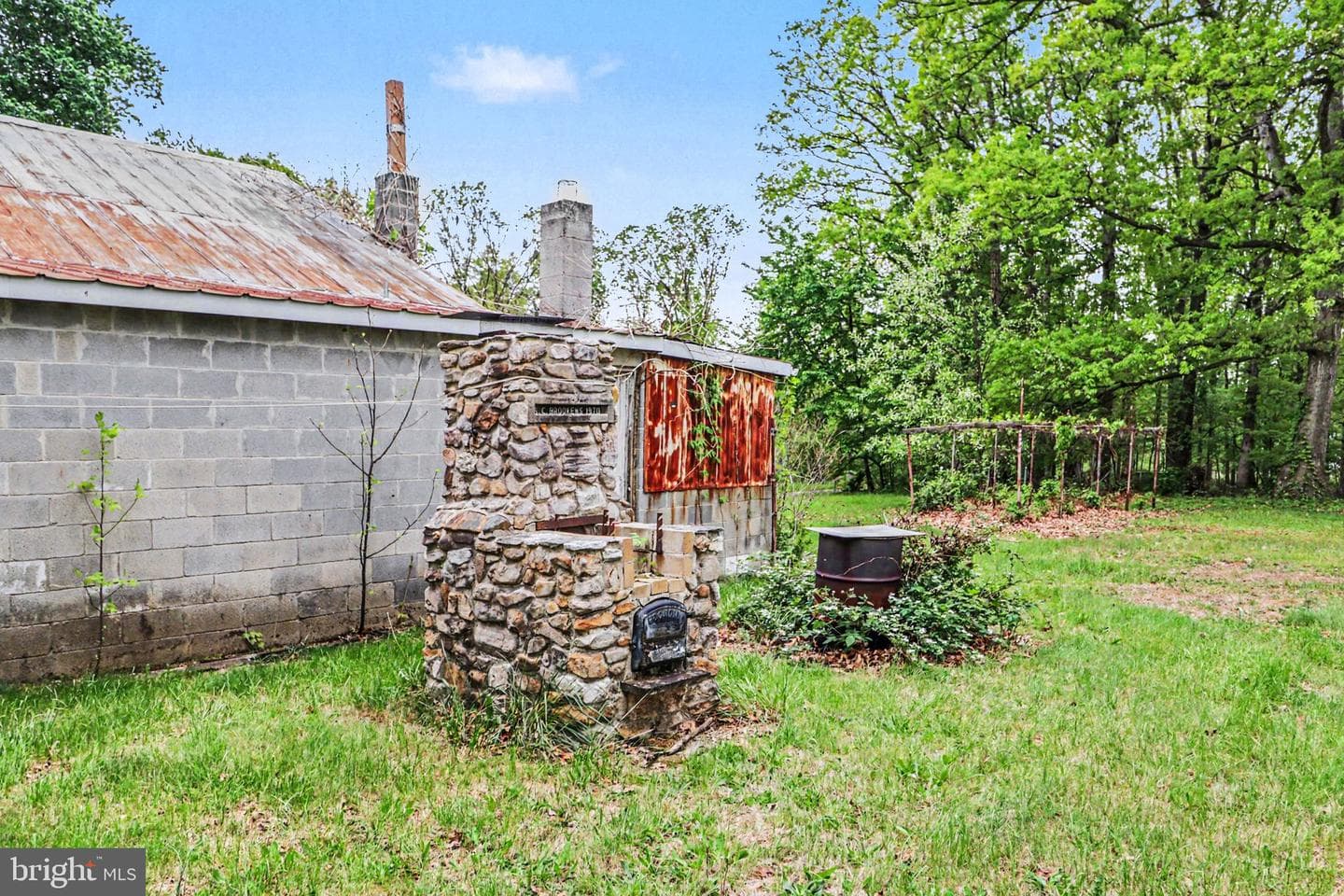 1121 Black Gap Road photo 27