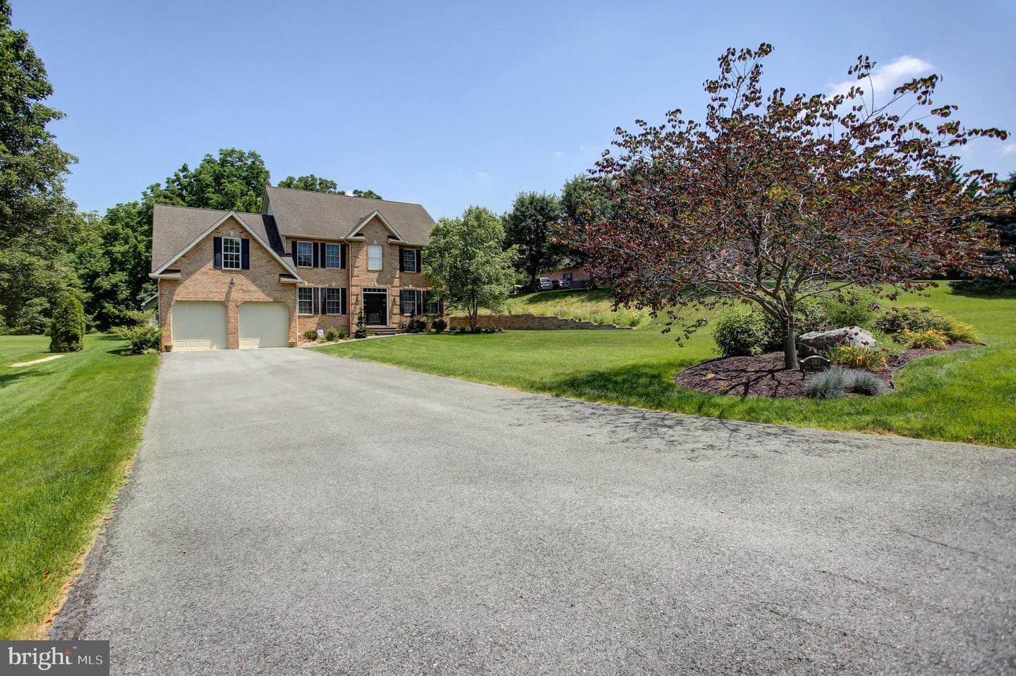 382 Moss Spring Avenue photo 3