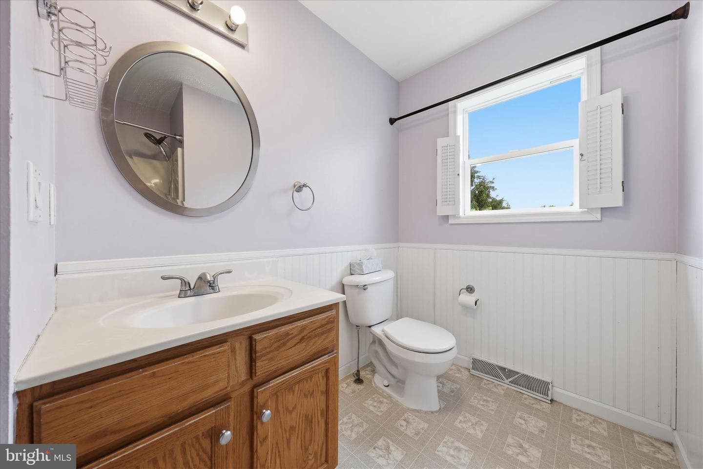 8757 Kings Road photo 30