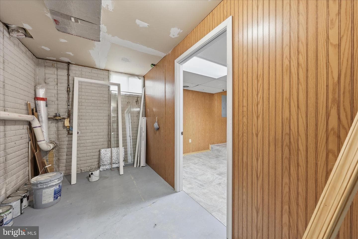 8757 Kings Road photo 41