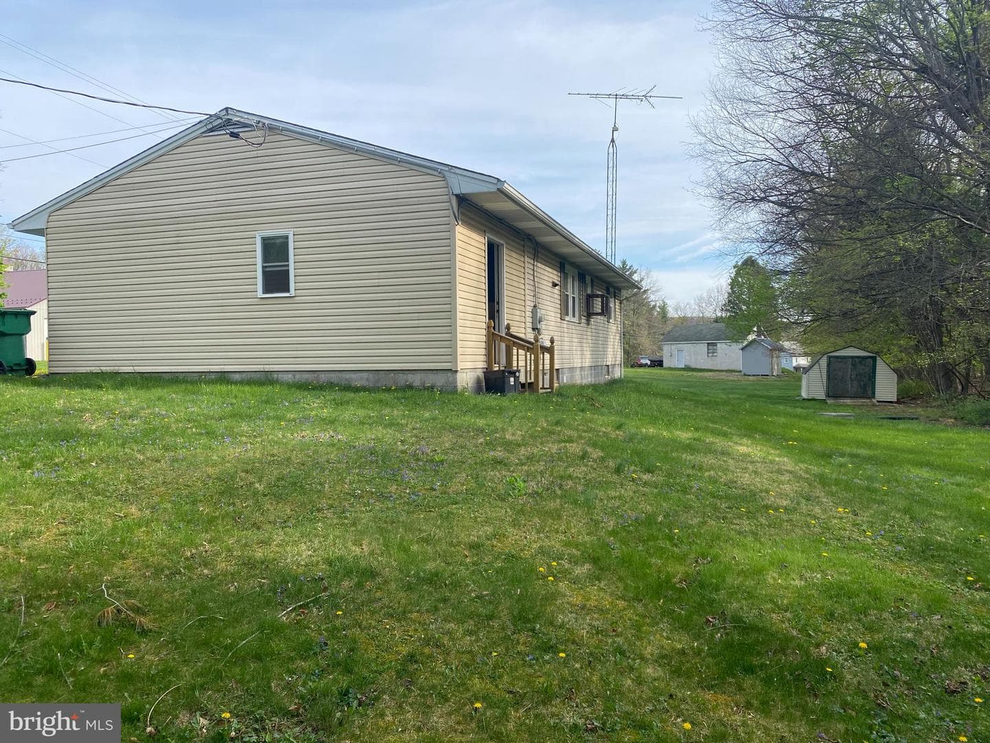 11176 Loop Road photo 8