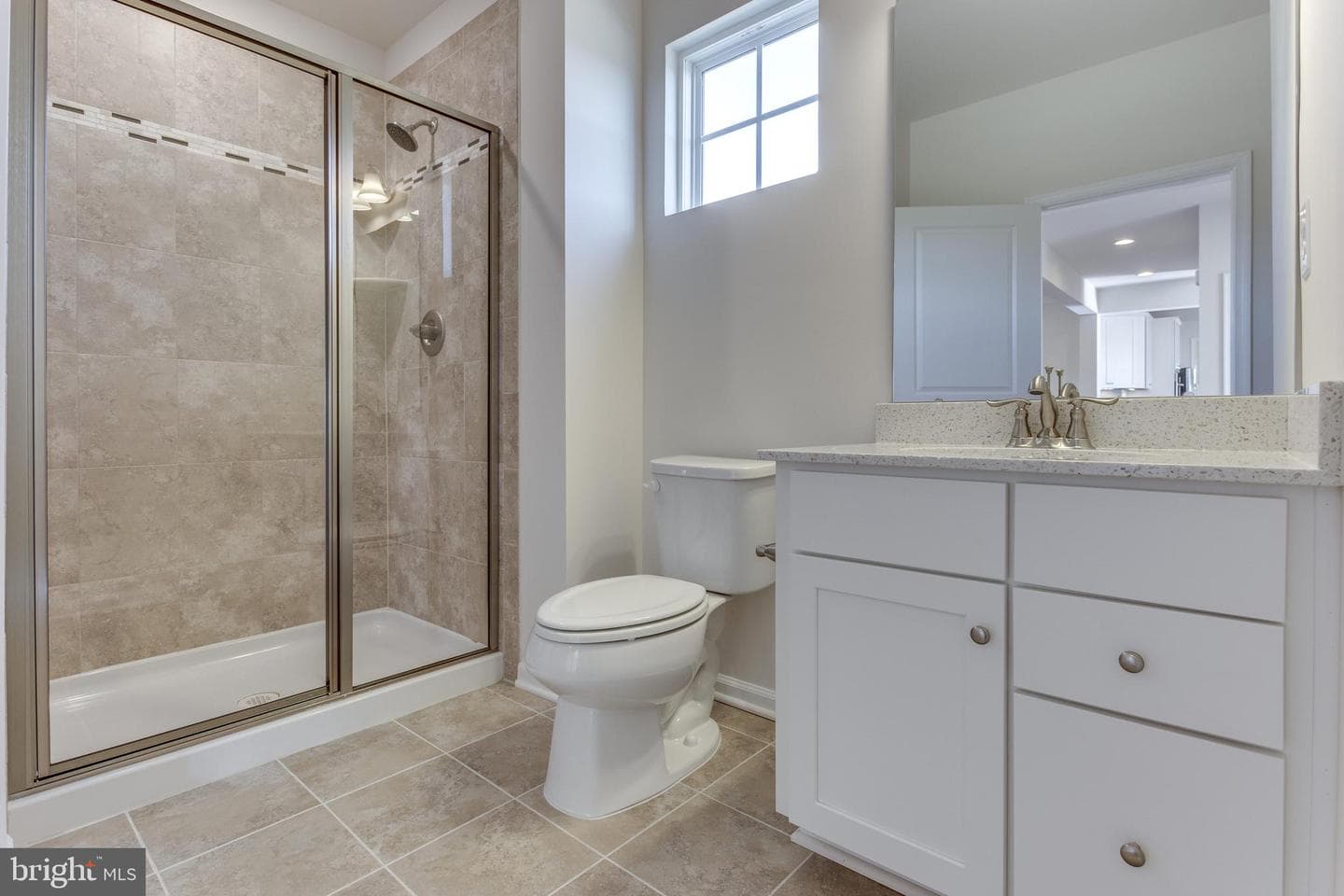 52680vb Shannon Drive South photo 6