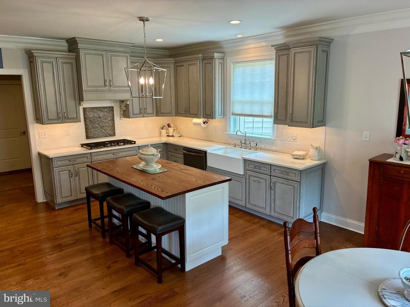 500 Brookview Drive photo 13