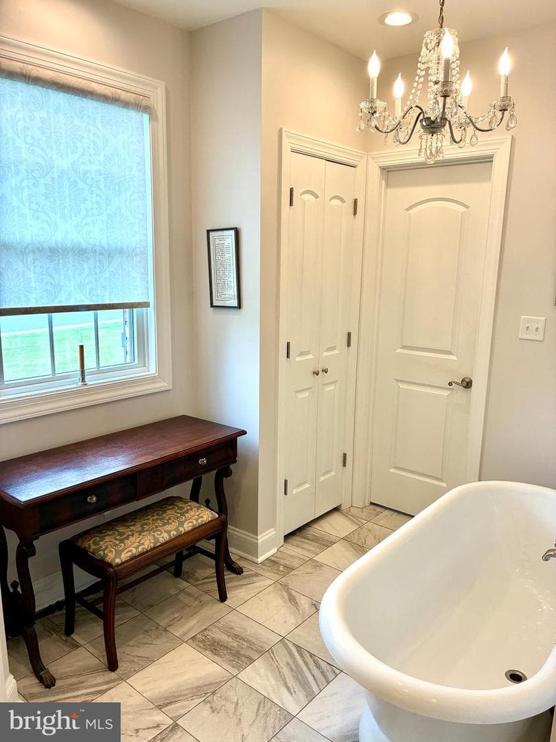 500 Brookview Drive photo 20