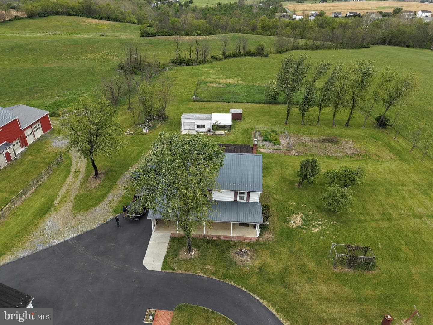 12591 Shimpstown Rd photo 21