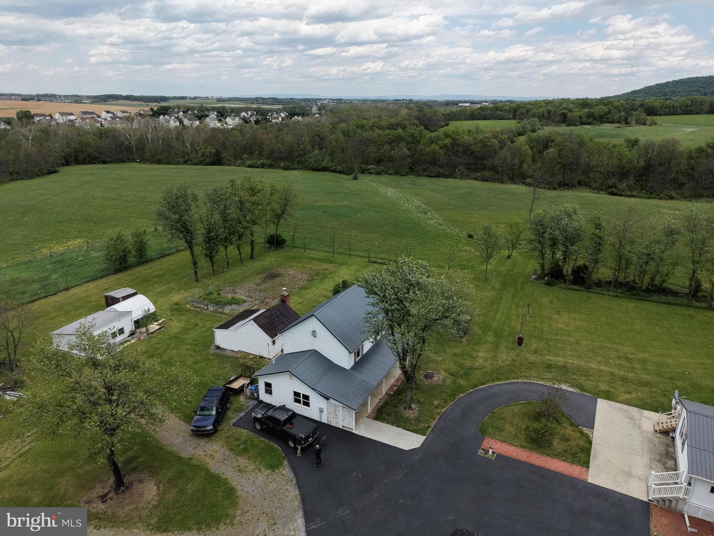 12591 Shimpstown Rd photo 24