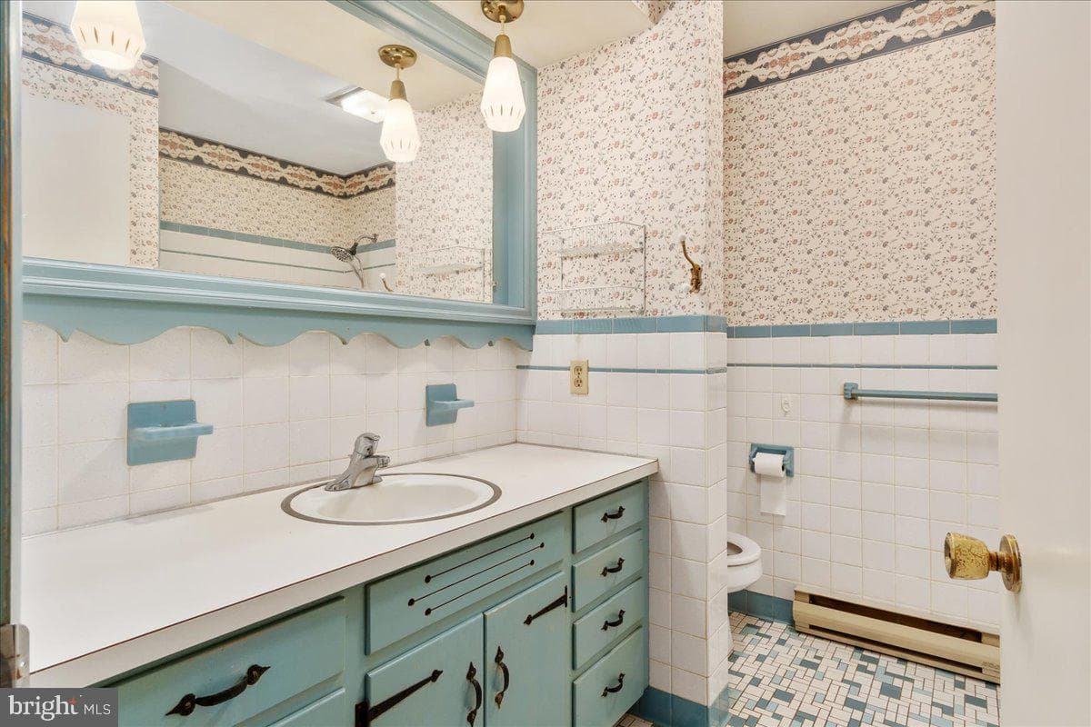 6391 Hillcrest photo 24