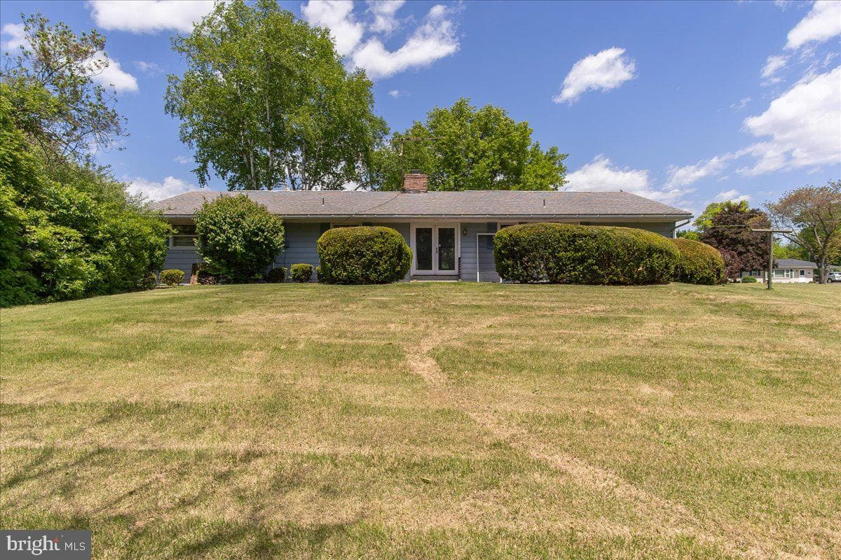 6391 Hillcrest photo 30