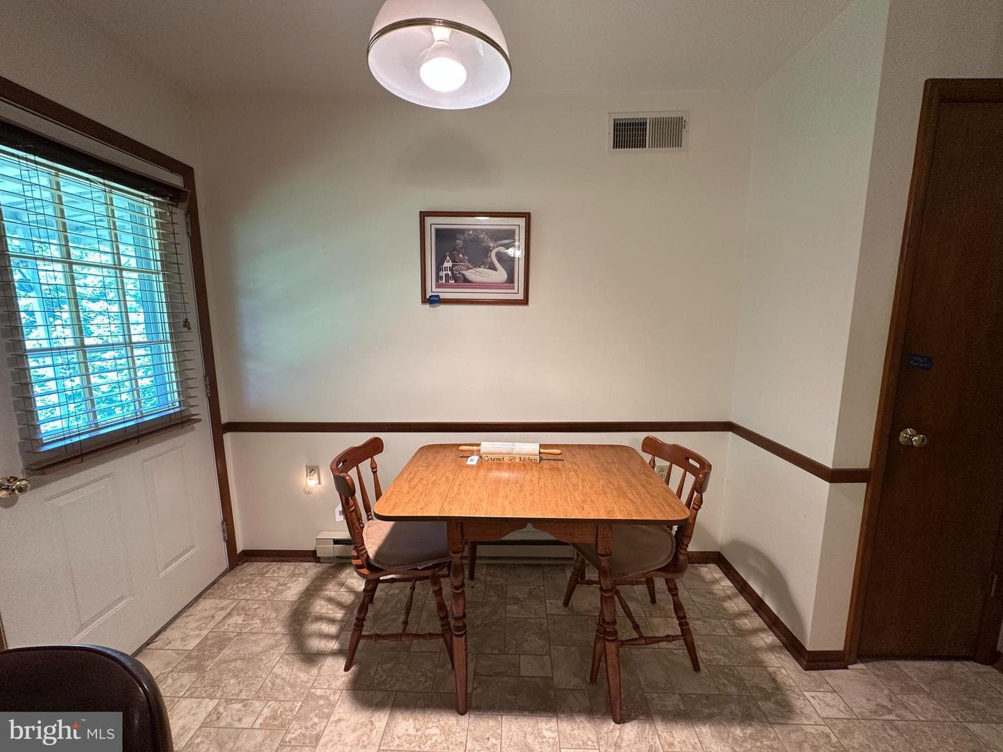 120 Chancellor Drive photo 30