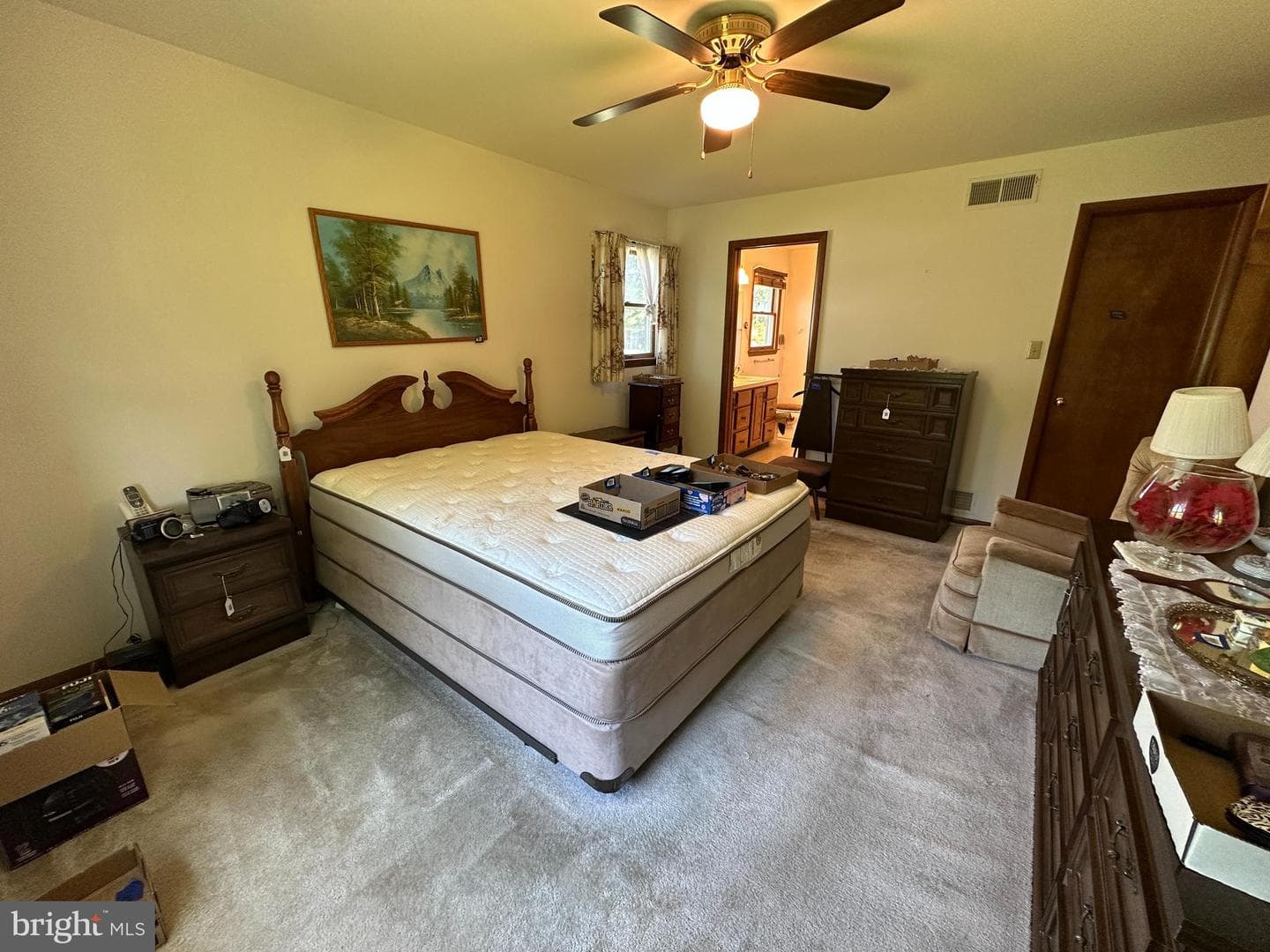 120 Chancellor Drive photo 35
