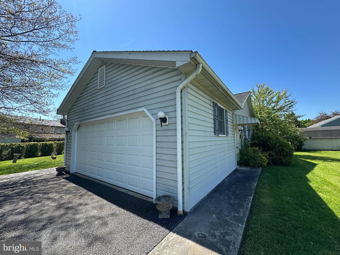 120 Chancellor Drive photo 6