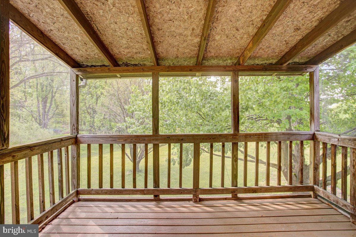 848 Carey Drive photo 17
