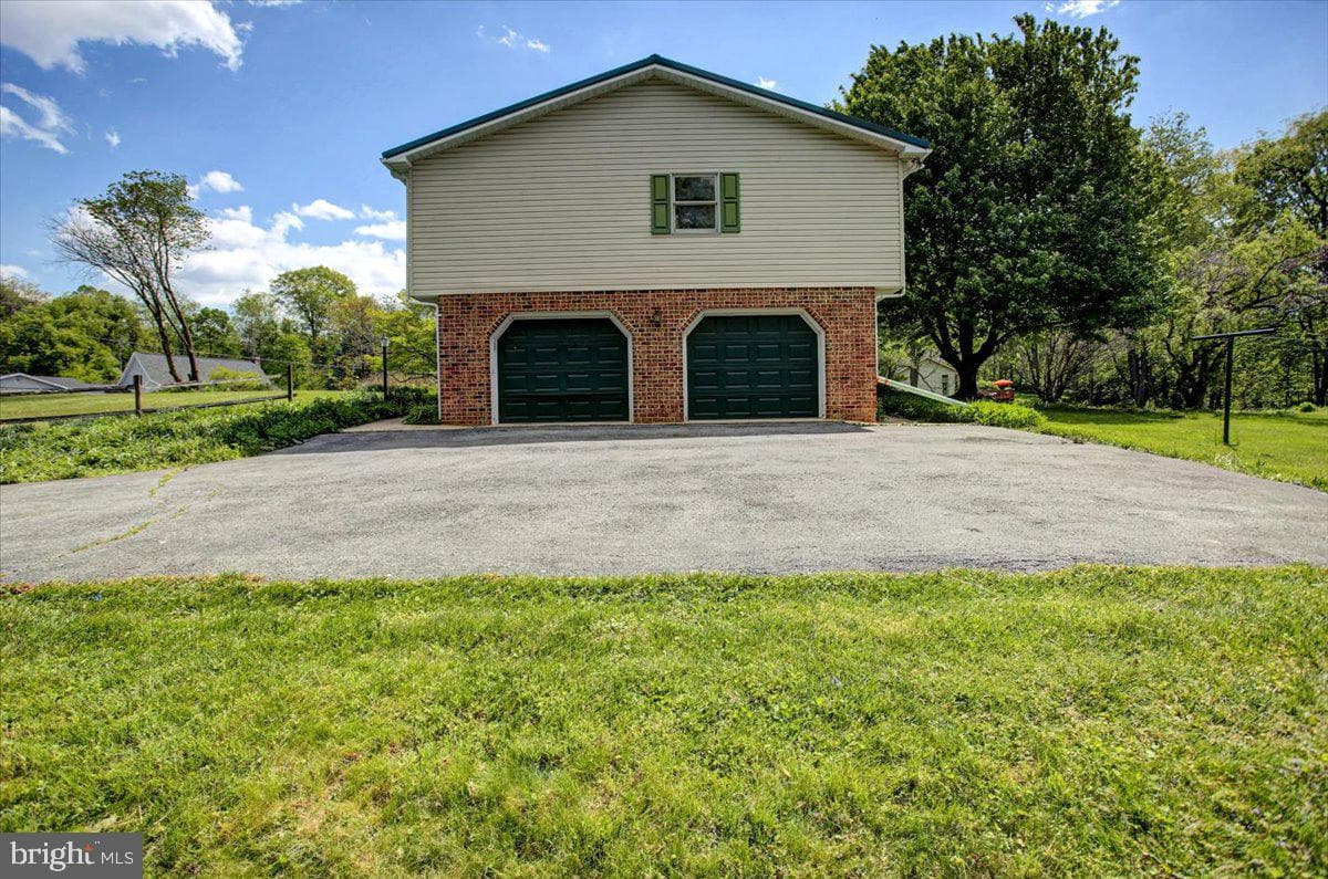 848 Carey Drive photo 38
