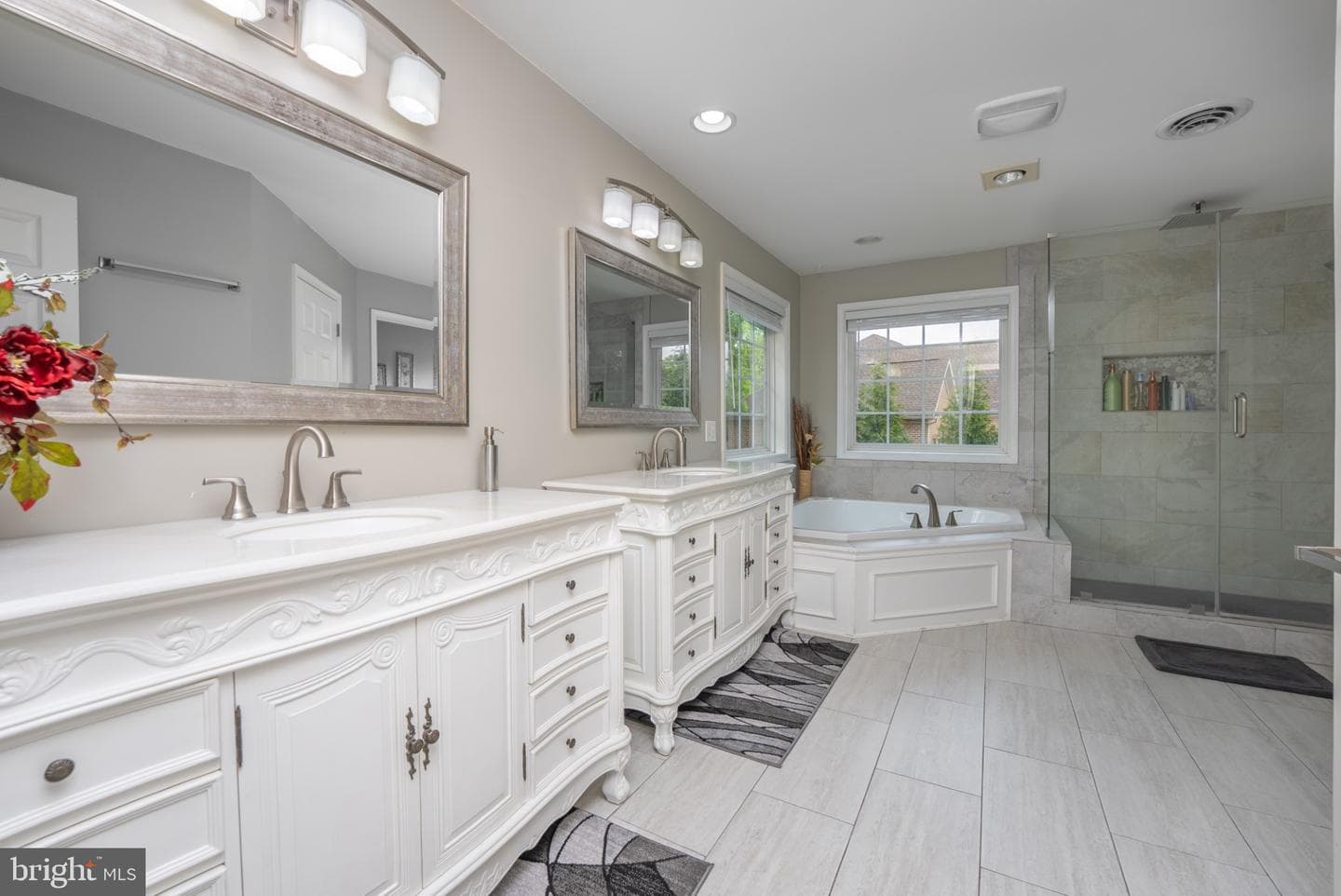 2384 Castlegreen Drive photo 45
