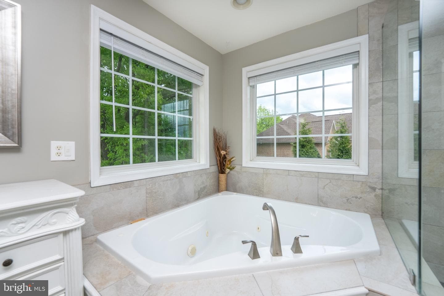 2384 Castlegreen Drive photo 47