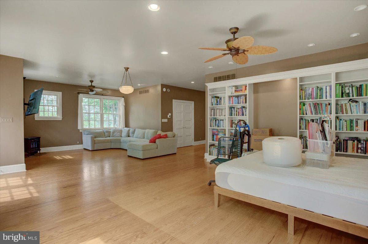 12458 Monterey Lane photo 36