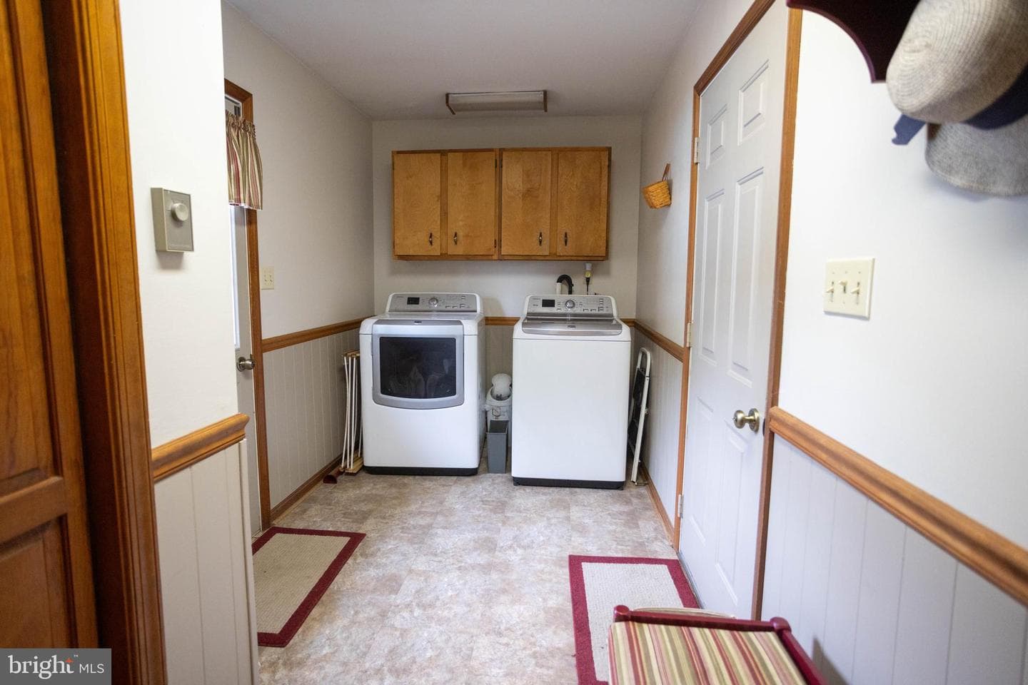 1015 Heritage Avenue photo 11