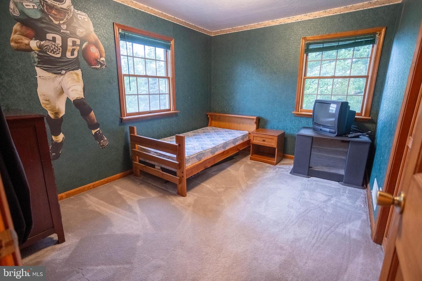 1015 Heritage Avenue photo 20