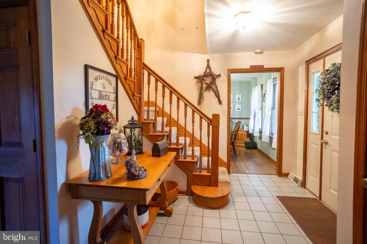 1015 Heritage Avenue photo 5