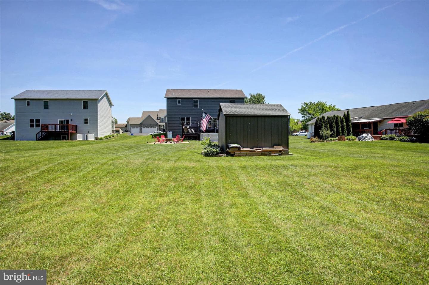 271 Leedy Way West photo 59