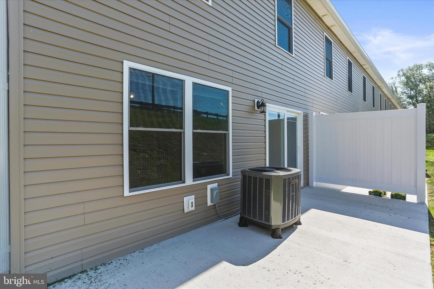 8820 Hillside Way photo 30