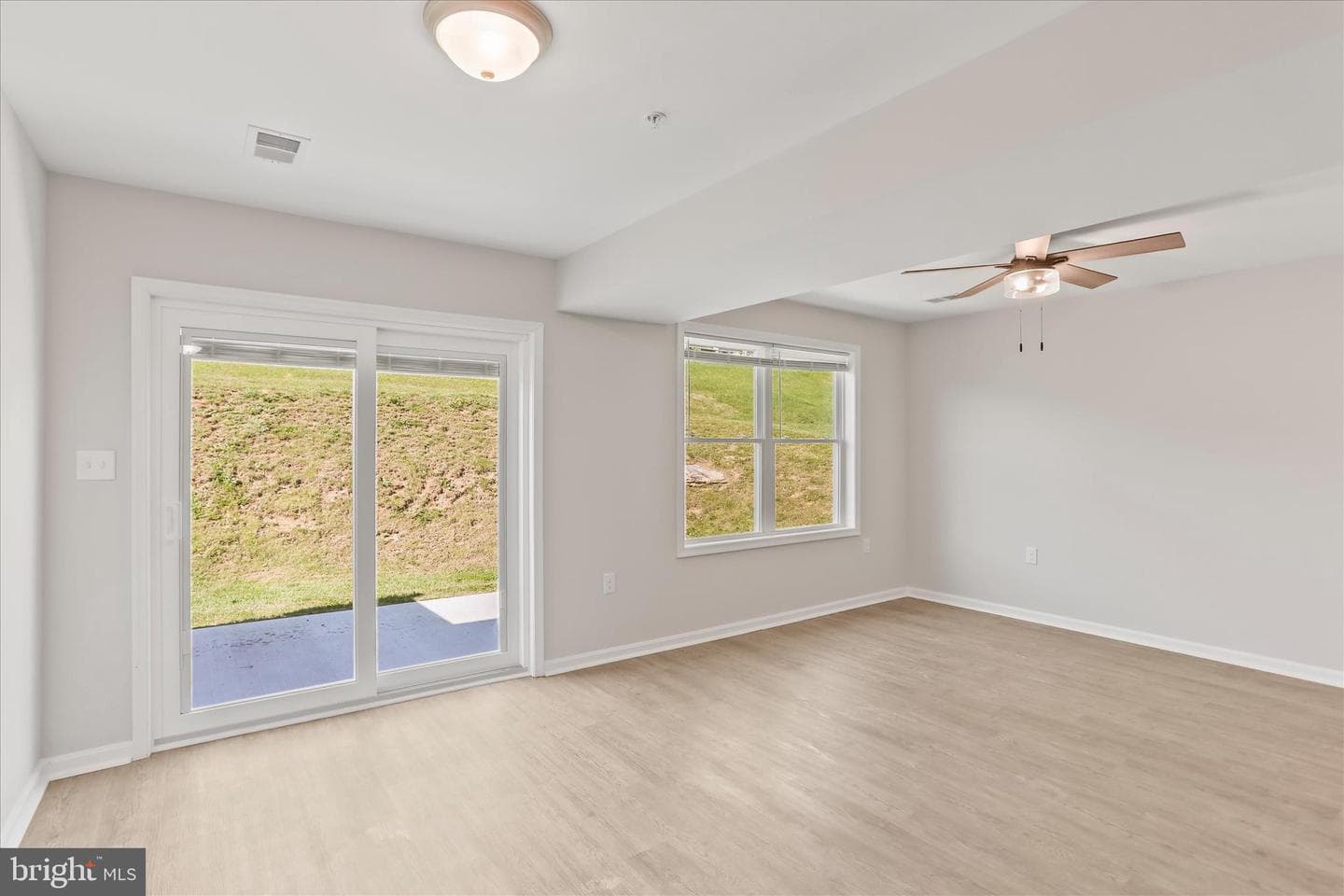 8820 Hillside Way photo 8