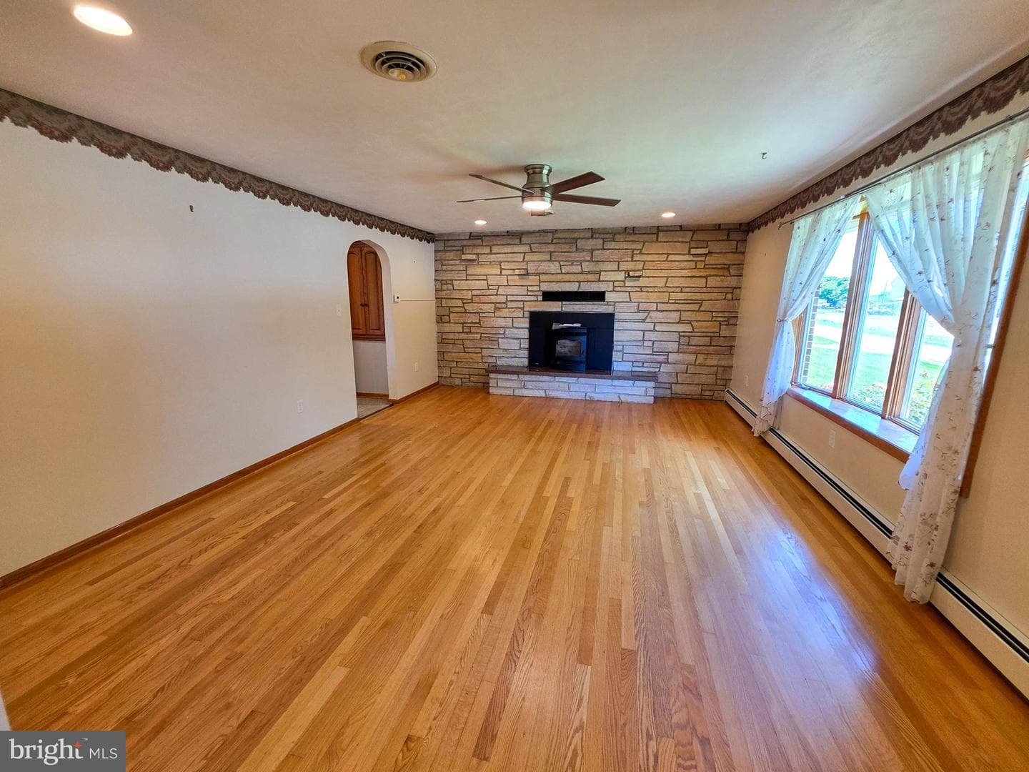 14329 Williamsport Pike photo 48