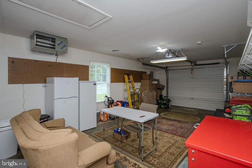 159 Ginkgo Court photo 32