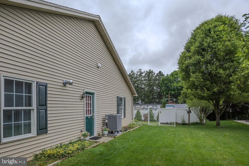 159 Ginkgo Court photo 33