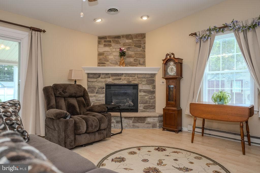 159 Ginkgo Court photo 9