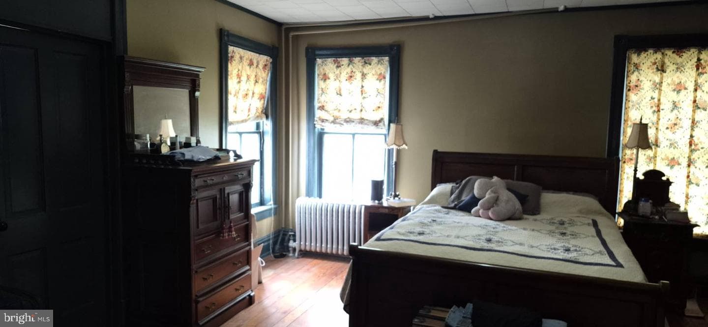102 3rd Street E photo 16