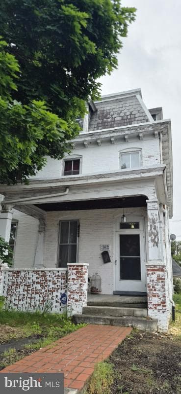 102 3rd Street E photo 4