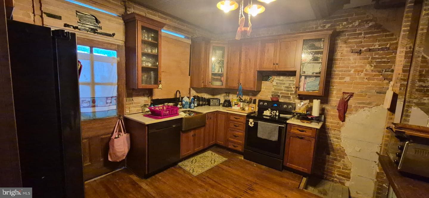 102 3rd Street E photo 5