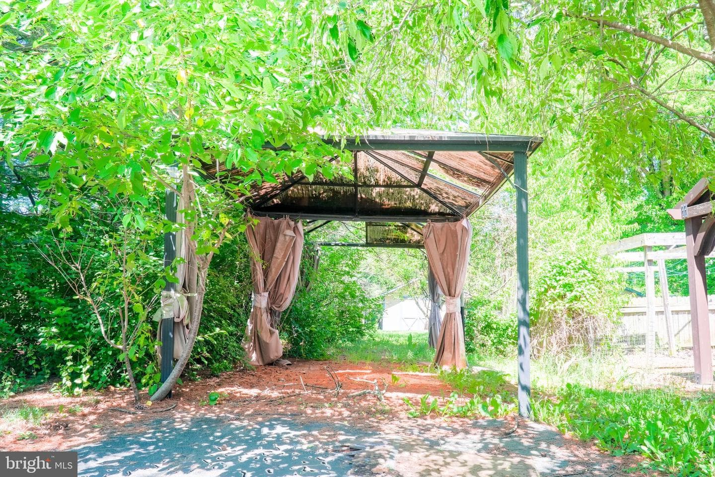 13927 Ridge Road photo 17