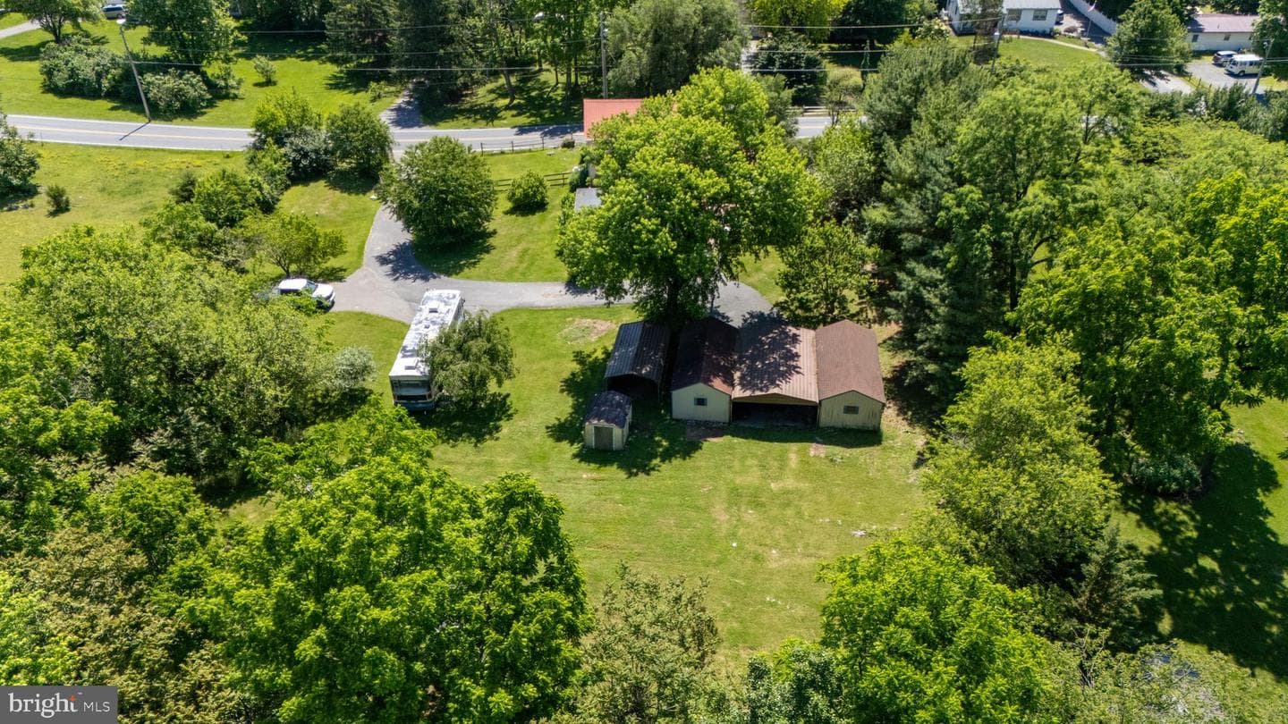 13927 Ridge Road photo 4