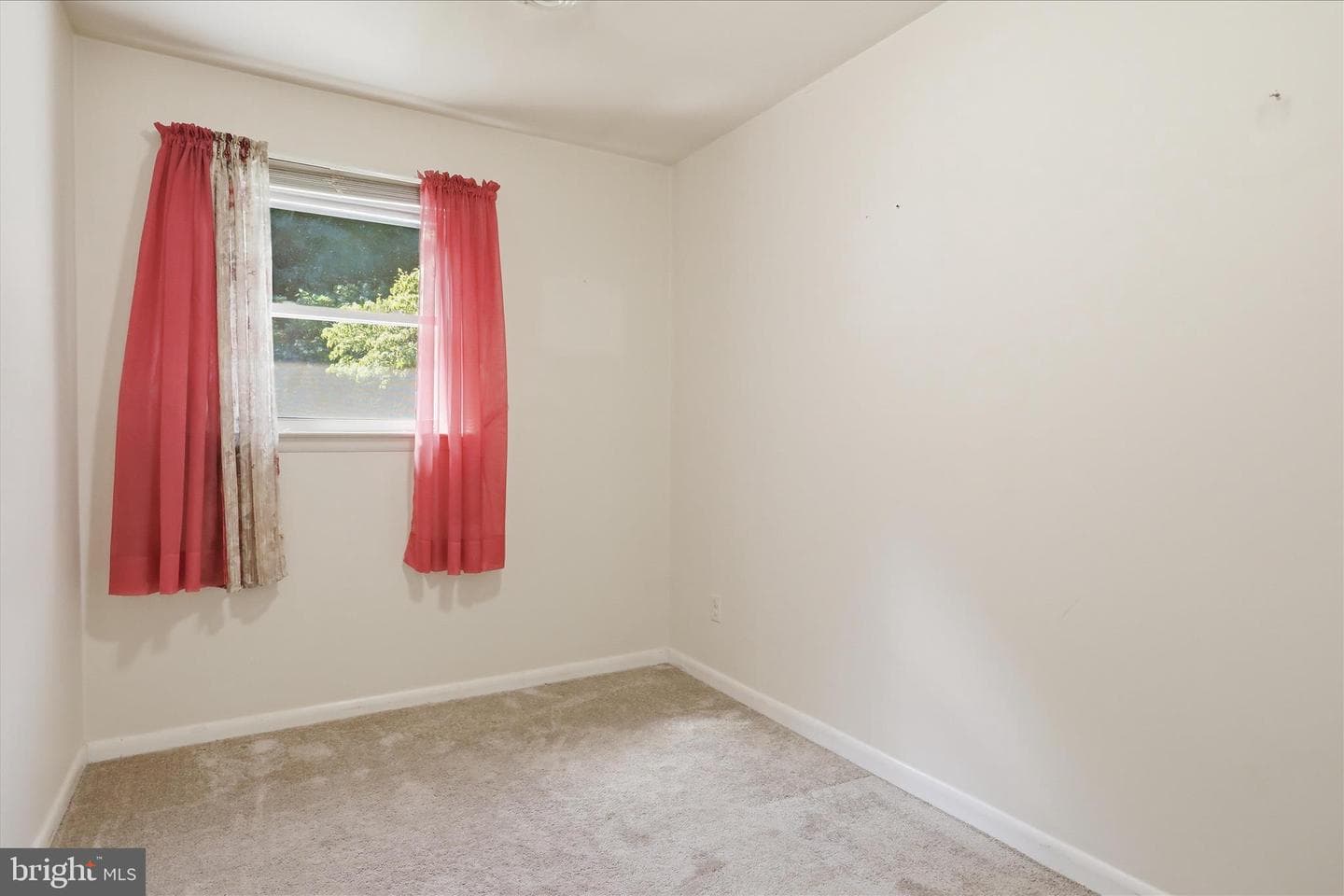 15716 Valley Avenue photo 14