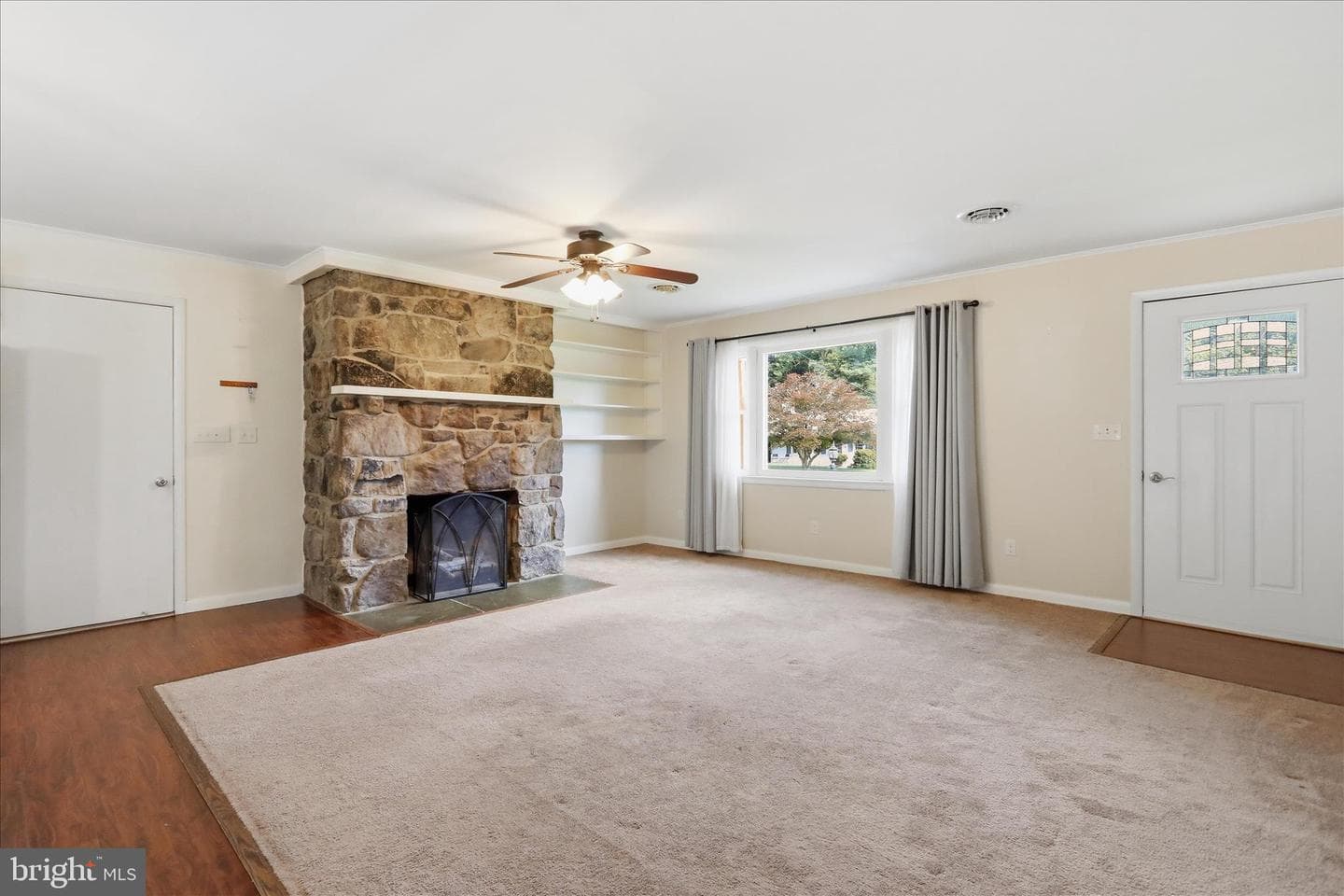 15716 Valley Avenue photo 21