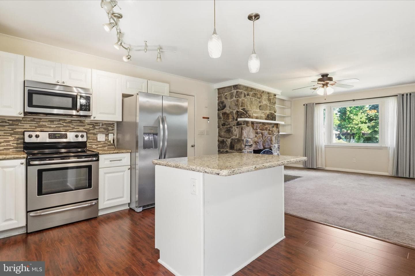 15716 Valley Avenue photo 23