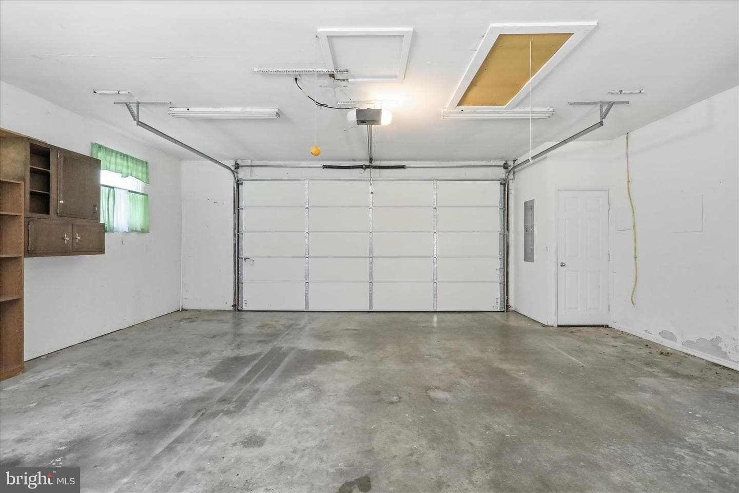 15716 Valley Avenue photo 24