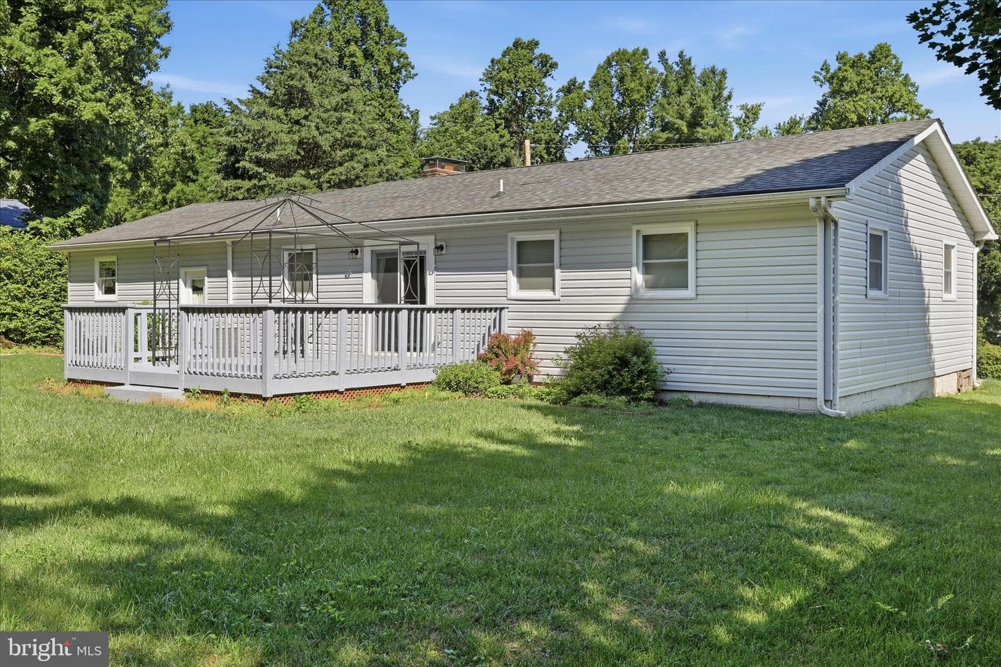 15716 Valley Avenue photo 32