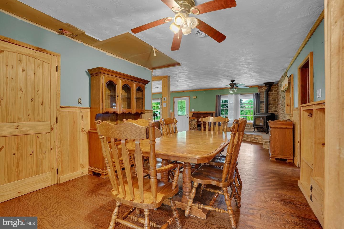 13789 Buchanan Trail W photo 8