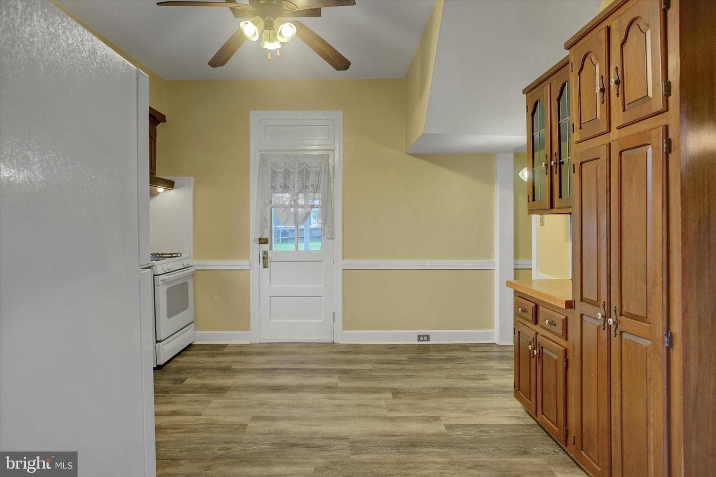 1655 Farm Lane photo 20