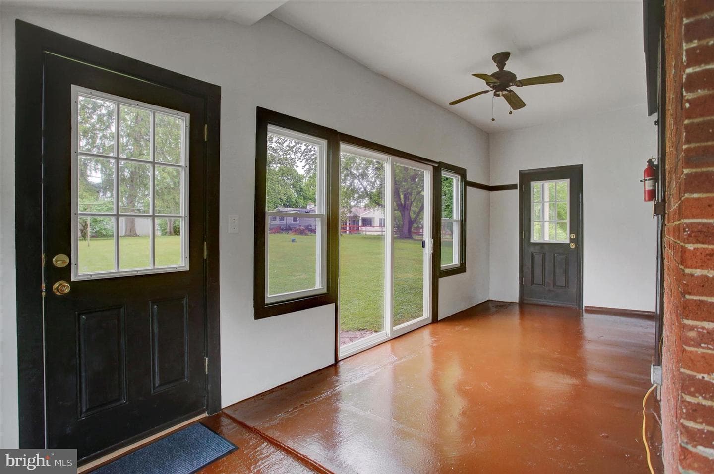 1655 Farm Lane photo 25
