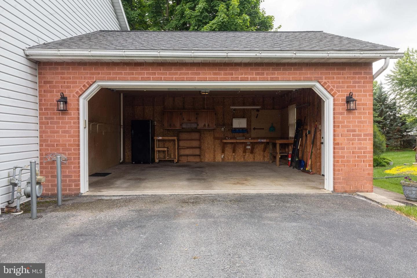 685 Greenfield Drive photo 15