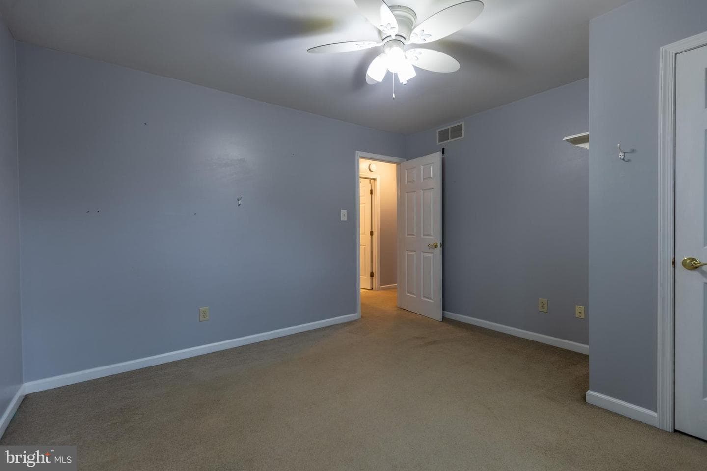 685 Greenfield Drive photo 42