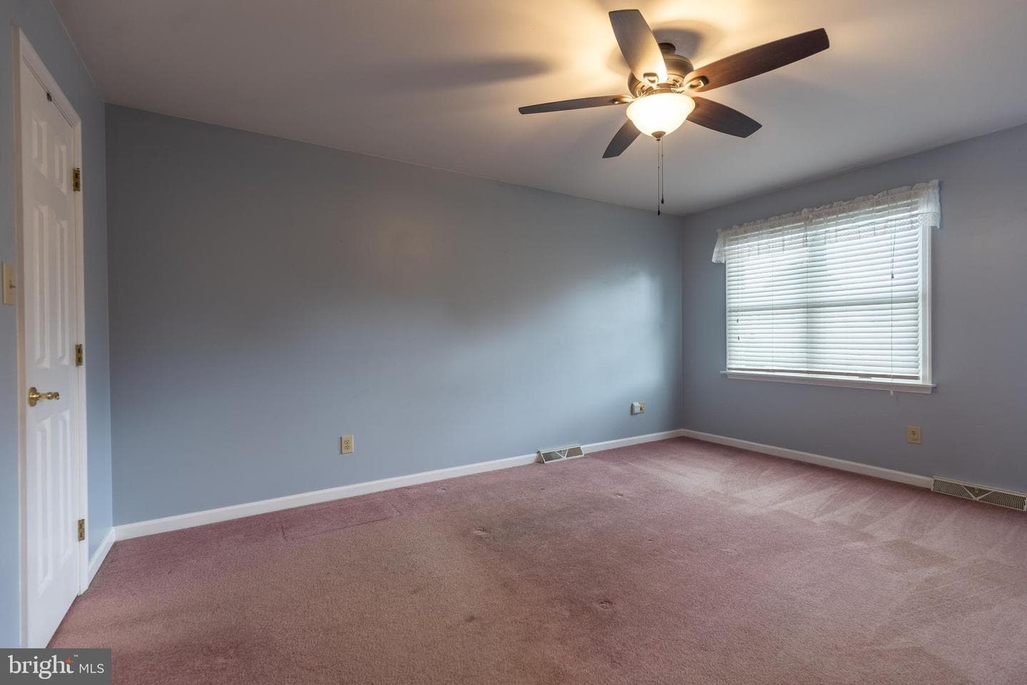 685 Greenfield Drive photo 43