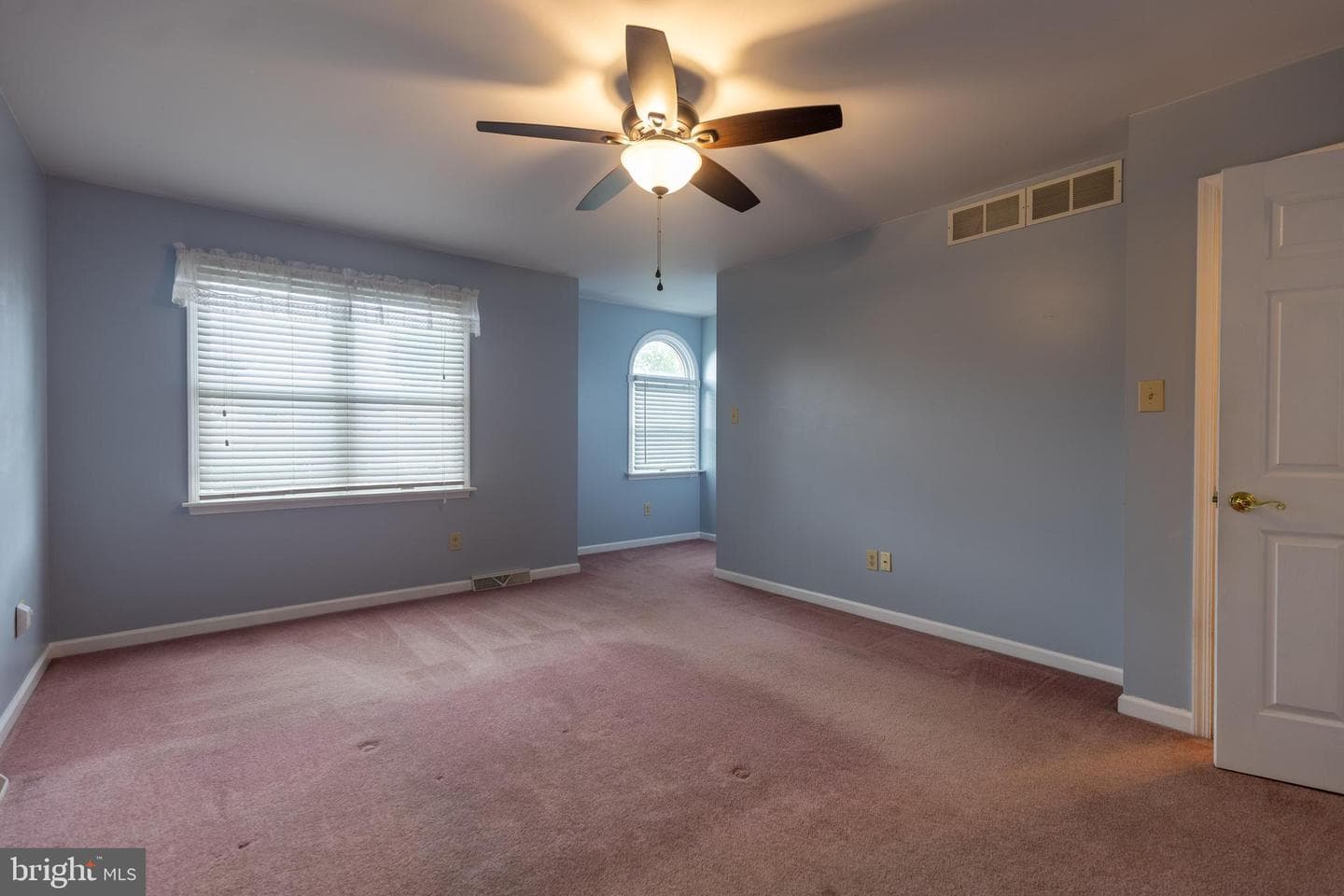 685 Greenfield Drive photo 44