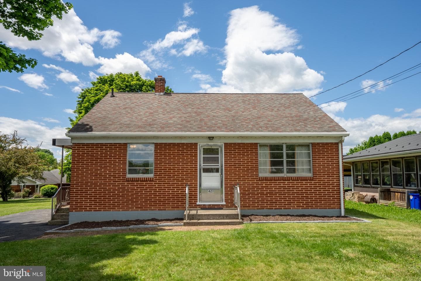 420 Maple Hill Avenue photo 4