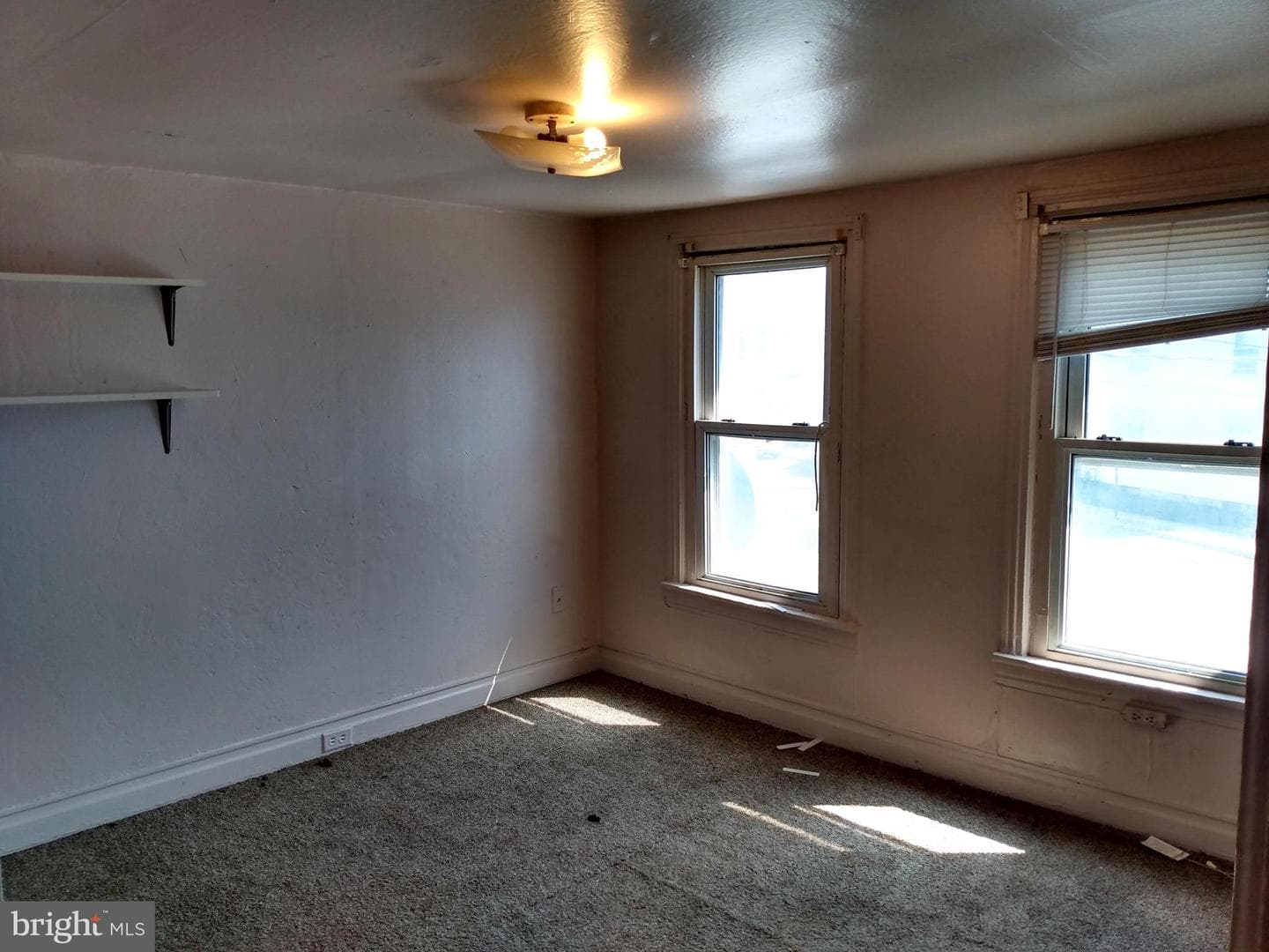 139 W Second Street photo 7
