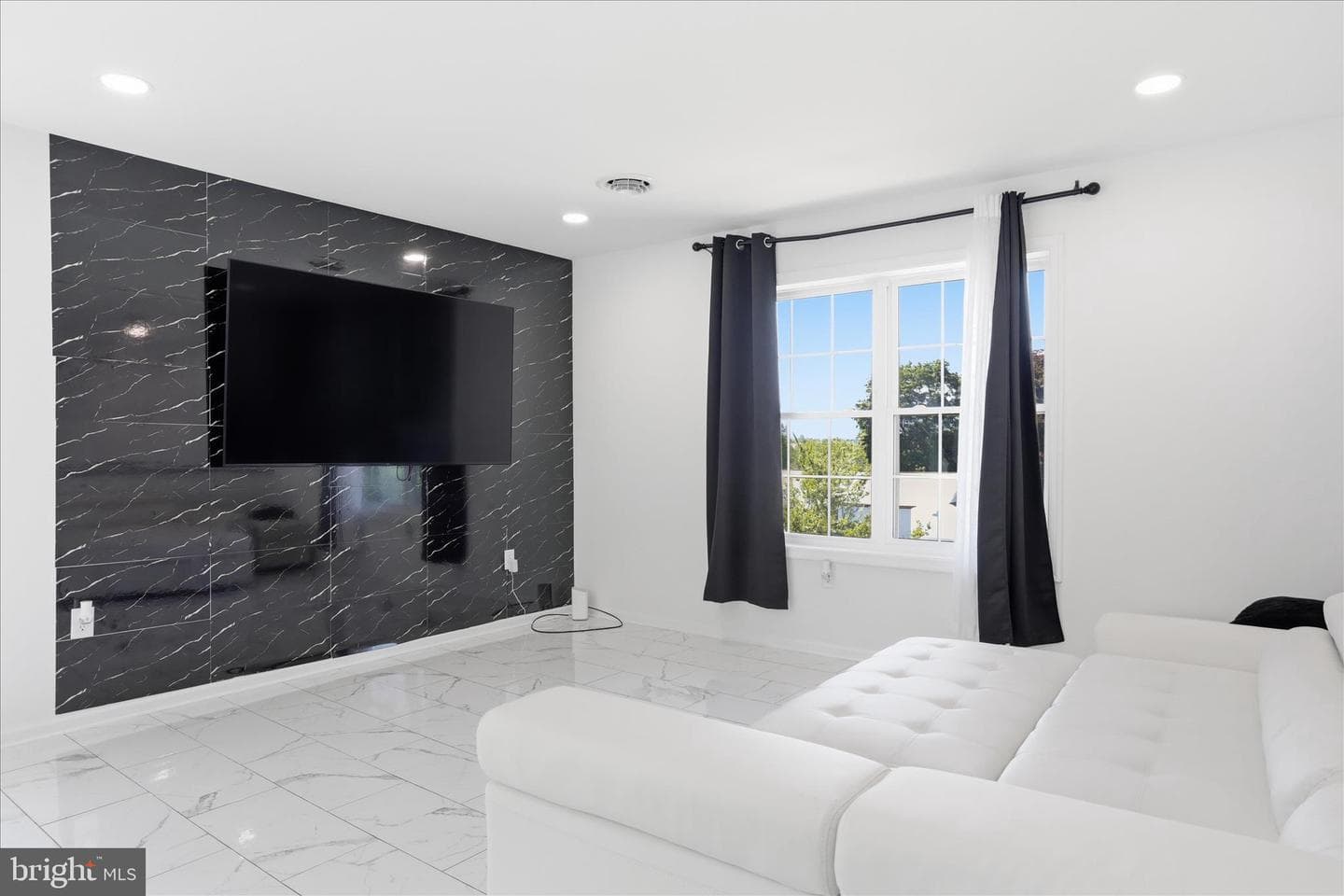 15 Canterbury Drive photo 11